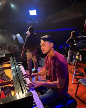 Elijah Canlas Instagram - Hi, Jayjay! KEYS TO THE HEART is now streaming on @netflix worldwide!

extremely grateful for the opportunity to learn more about ASD and meet a few of the purest souls in the process of preparing for this film. also got to work with some of the best people while making this film too. forever grateful for the trust and journey.