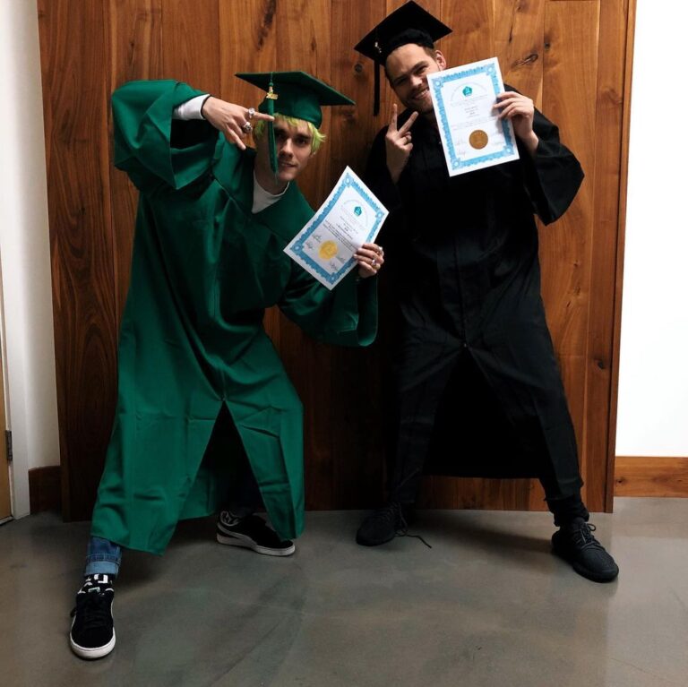 Elijah Daniel Instagram - WE DID IT. WE GOT OUR PhD’s. THEY SAID WE WERE TOO DUMB BUT GUESS WHAT BISH WE GRADUATES!!!!! 🖤🖤🖤 @awstenknight Los Angeles, California