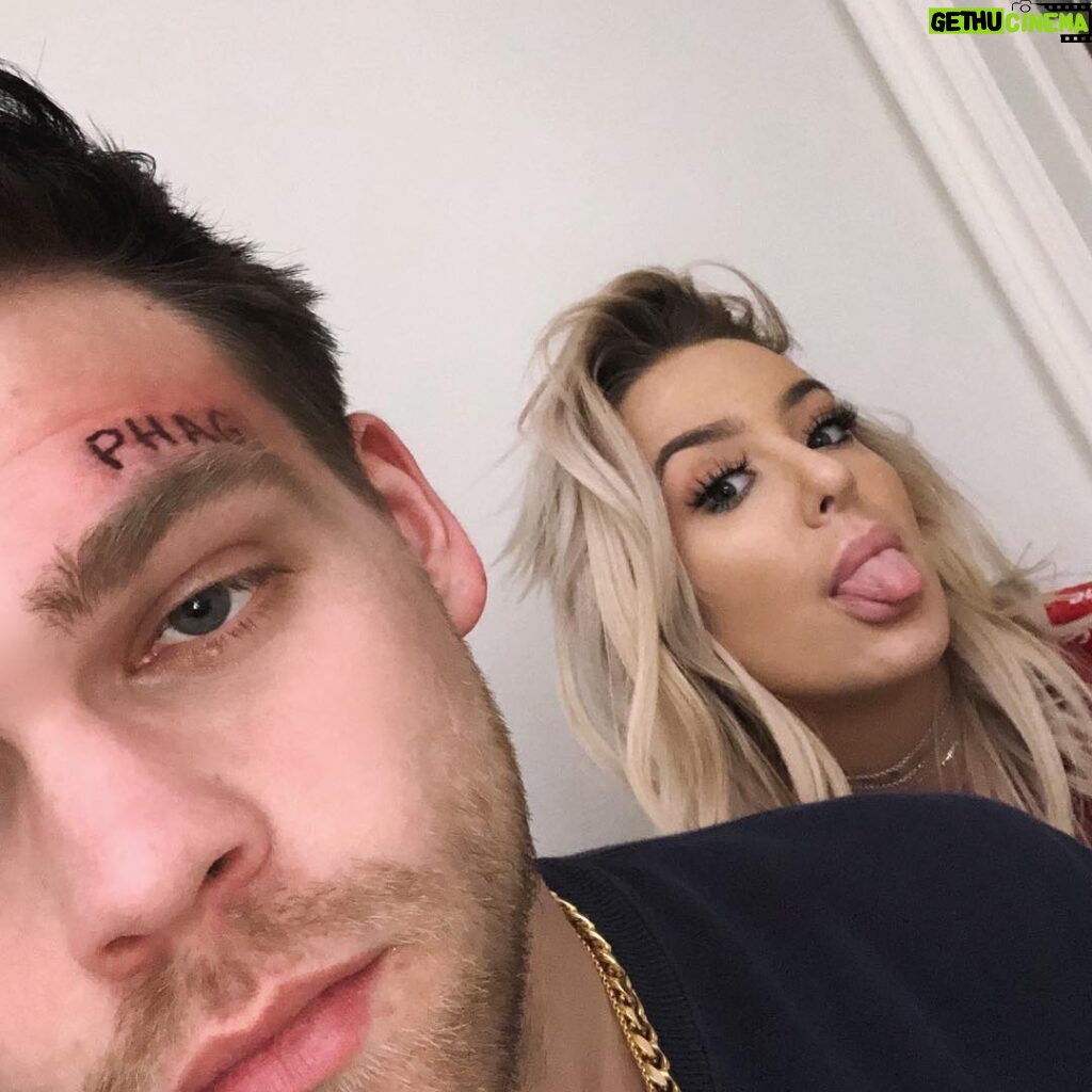 Elijah Daniel Instagram - 3 record labels tried to sign me this week but said i would have to make all the lil phag songs less gay so guess what Bitch i got a PHAG face tattoo I’ll be as fucking gay as i want bitch lmaooooooo fuck U im a rapper now gayng gayng. LIL PHAG