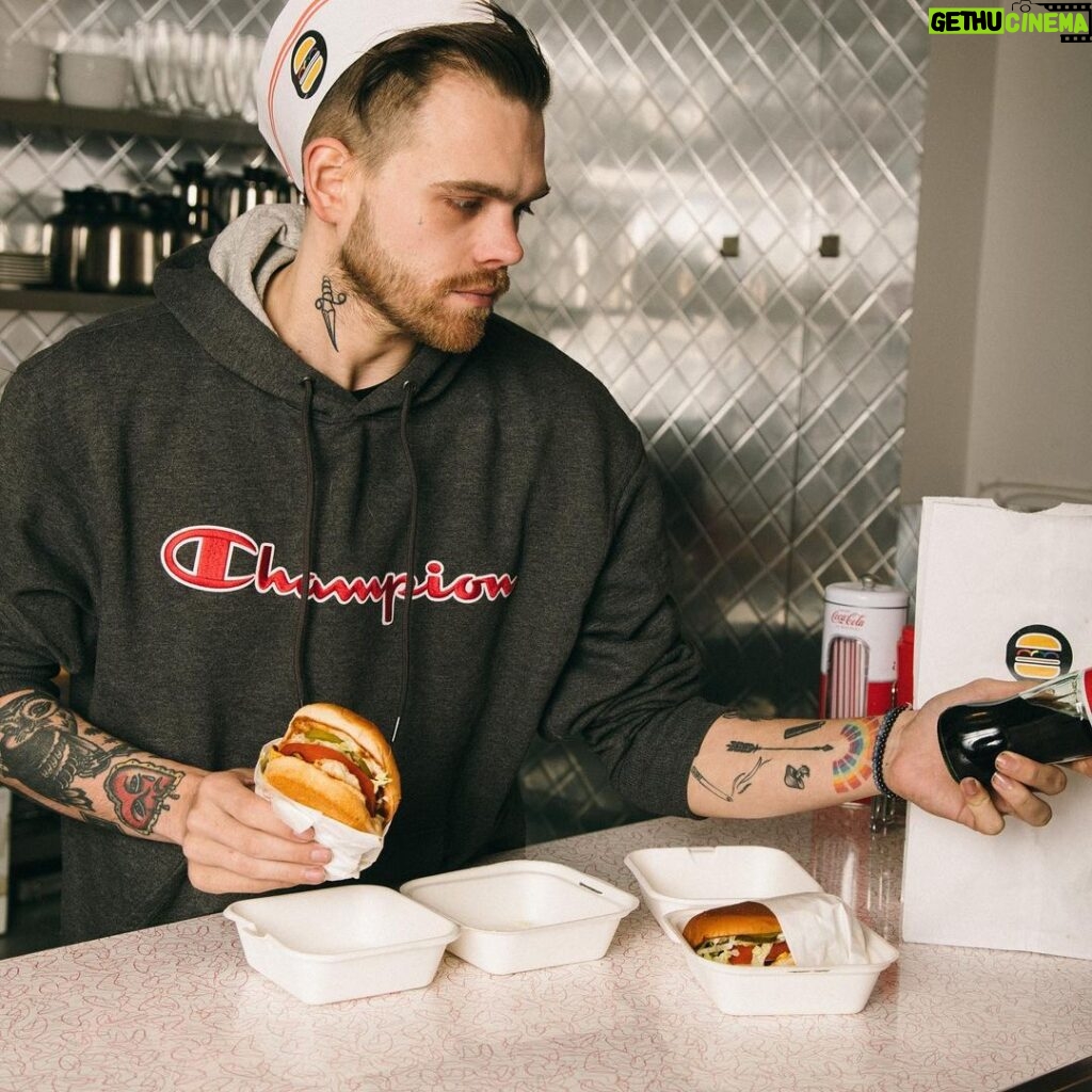 Elijah Daniel Instagram - WELCOME TO GAY BURGER HOME OF THE GAY BURGER CAN I TAKE YOUR ORDER? Hollywood, California
