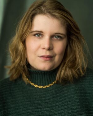 Eliot Salt Instagram - Had the best time with @yellowbellyphoto who took some pretty cool snaps of my head I think??