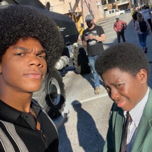 Elisha Williams Instagram - Here are a few pics of me and my big bro @spencemooreii head over to @hulu and @disneyplus to catch up on Season 1 of the  @wonderyearsabc #wonderyears #dare2dream @instapic #bros