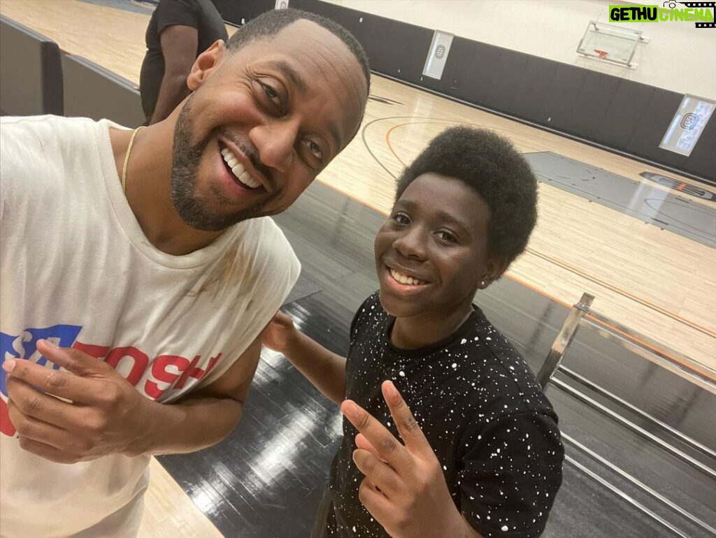 Elisha Williams Instagram - @jaleelwhite Thanks for the great conversation and advice I learned so much.. Most of all thanks for the 1 v 1!💪🏾 #icon #familymatters