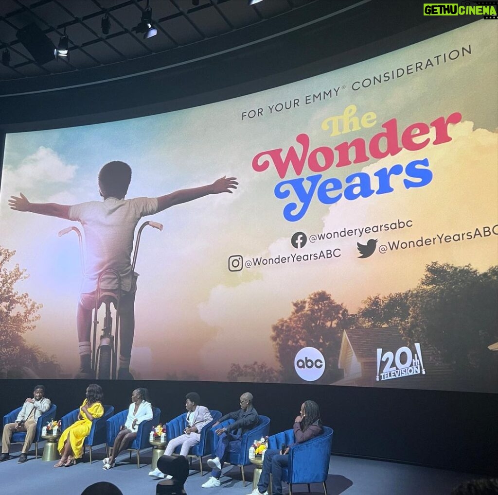 Elisha Williams Instagram - Last night was amazing! Catch the @wonderyearsabc season finale this Wednesday at 8:30 on ABC and Hulu as we return wonder. Dare2Dream #WonderYears