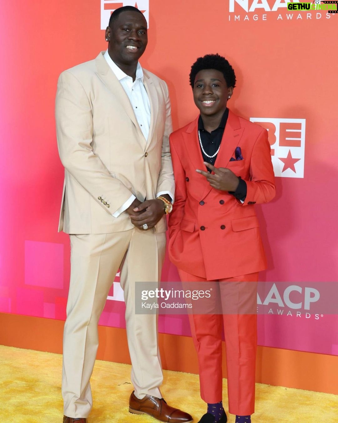 Elisha Williams Instagram - Happy Father’s Day to My dad. From a manager, to a basketball coach, to everything else he is in my life, I appreciate you. #happyfathersday