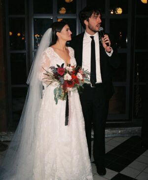 Elizabeth Gillies Instagram - My best friend’s wedding! It was unforgettable, elegant, timeless…just like the bride. Congratulations, my beautiful Kristin (and Pete)! Love you so much 🌹