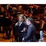 Elizabeth Gillies Instagram - An absolute honor and a joy to play The Kennedy Center with @macfarlaneseth and the @natsymphonydc this past weekend. Thank you for a truly unforgettable evening, DC!!🎼✨