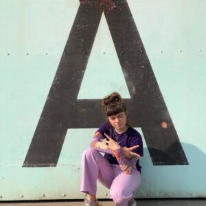 Ella Lee Instagram - ✨💜 
.
.
.

.
.

#darknetflix #netflix #artweek #hannahkahnwald #actress #ellalee #vintagestyle