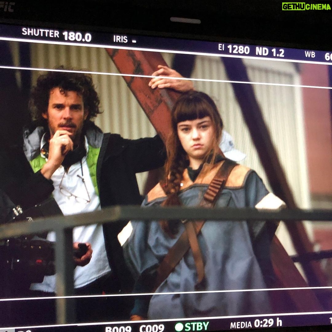 Ella Lee - 4.8K Likes - One of the most amazing moments in 2019 was shooting the Star Wars: JEDI Fallen Order commercial with the wonderful Garth Davis. #starwars #jedifallenorder #fallenorder #garthdavis #ellalee #neidig