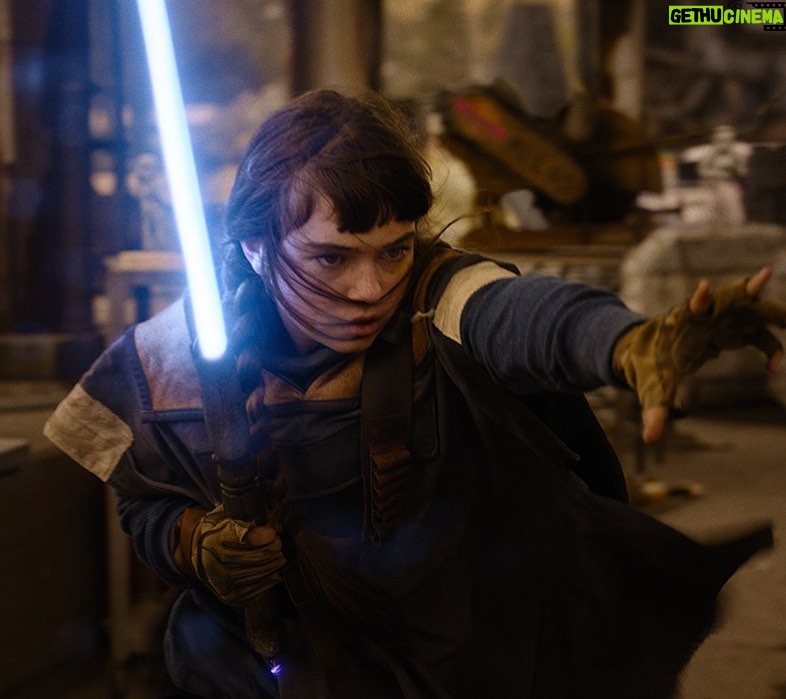Ella Lee - 6.8K Likes - The new game you go and get must #fallenorder #garthdavis #xbox #starwars #starwarsgames #toronto