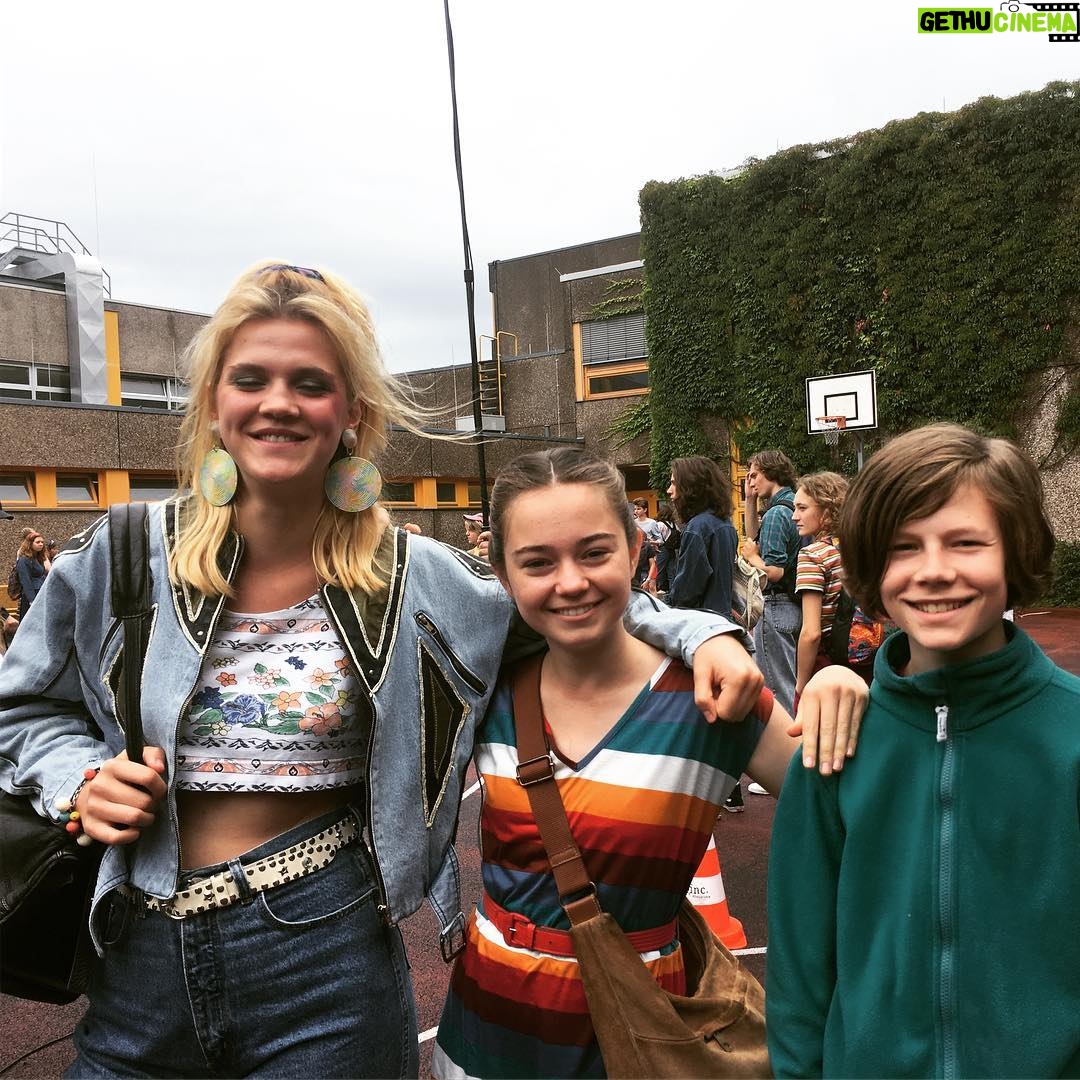 Ella Lee Instagram - Season 2 #dark #season2 #mikkel #hannah #80s #ladiesofthe80s