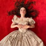 Ella Lee Instagram – .
.
.
.

.#bridgerton #perioddrama #perioddress #sisi #perioddress #sissiundfranz