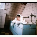 Ella Lee Instagram – Rabbit in bath by @feeglory