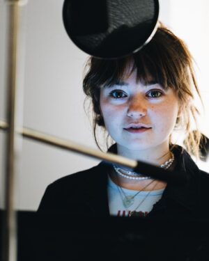 Ella Lee Instagram - Das Neue Hörspiel „lost in Neulich“ ist ab heute in der ARD audiothek verfügbar :) -> 

📸 Annette Koroll 

https://www.ardaudiothek.de/sendung/lost-in-neulich-kein-dorf-fuer-anfaenger/95814094/