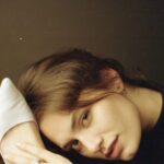 Ella Rumpf Instagram - Y’a y’a 📷 - @savvyclub 🤌