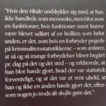 Ellen Hillingsø Instagram - Hvis du endnu ikke har set #jonathanglazer “The zone of interest “ så af sti afsted i biffen med dig. Dette værk bør LYTTES og SES af alle. Jeg trak #dengamlegeneral og #fætterfrederik @frederik_castenskiold med i @moviehousehellerup #danmarkslækrestebiograf for at se den for 2.gang. Det blev den ikke mindre rystende af skulle jeg hilse og sige. #thezoneofinterest #ondskabensbanalitet #hannaharendt #swipe➡️