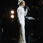 Ellie Goulding Instagram - Night one at the @kingsbklyn with The Wordless music Orchestra and conducted by Derrick Skye ✨✨✨ This has been my career-long dream, and to start at one of the most iconic venues in the world was so overwhelming I actually couldn’t stop laughing on stage at how incredible it all was. I am so lucky to do what I do and work with such great talent. Wearing @carolinaherrera Hair @davidvoncannon Make up @misha212 📷 @nicolemago / @juliadrummond