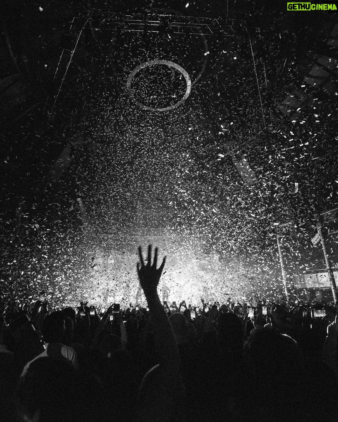Ellie Goulding Instagram - London/ Home 💫 @marcjacobs