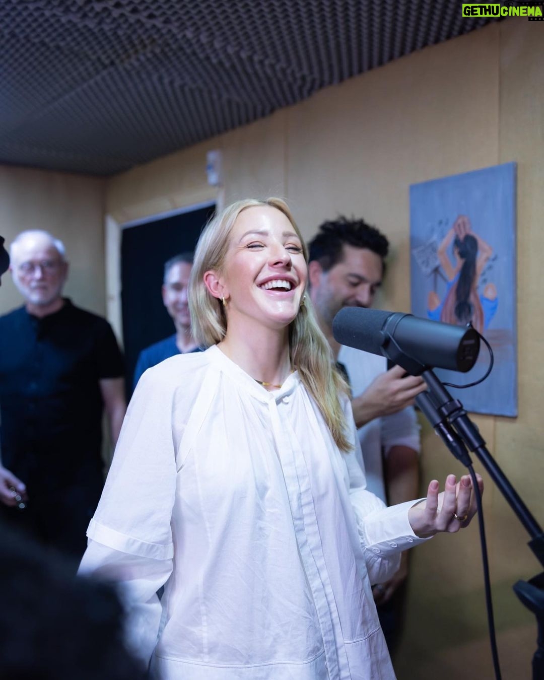 Ellie Goulding Instagram - Yesterday I had the honour of opening the Zaatari Music & Arts Center at Zaatari Refugee Camp, Jordan . This is the largest refugee camp in the Middle East with 60% of the 85,000 residents under 25. It was an extraordinary privilege to meet young Syrian people and to get the opportunity see them not only as refugees but as musicians and artists and performers. I will remember and treasure their performances for a long time to come. To be a refugee is often to experience trauma, a removal of identity and the erasure of culture. It’s an existence that leaves little room for dreams. The Zaatari Music & Arts Center reinstates both dreams and hope. Thanks to this remarkable initiative, in this corner of the camp young people will now have access to classes in Guitar, Drums, Oud, Voice & Dance, a performance space and a recording studio. Music and the arts can help to heal trauma and to reconnect refugees with their culture and identity. I was also moved by the dedication of people and organisations working to help refugees at Zaatari. But despite the best efforts of the Jordanian services and many international agencies, international budgets for Syrian refugees are being cut. We must not forget that 110M people are currently forcibly displaced from their homes, which is the most since World War 2. My visit to Zaatari confirms my belief that only by coming together as a global community to support refugees properly can we give theses young people the beautiful future they deserve. Love Ellie x @dreamdayorg @playingforchangefoundation @questscope @toddkrim @fairmontamman