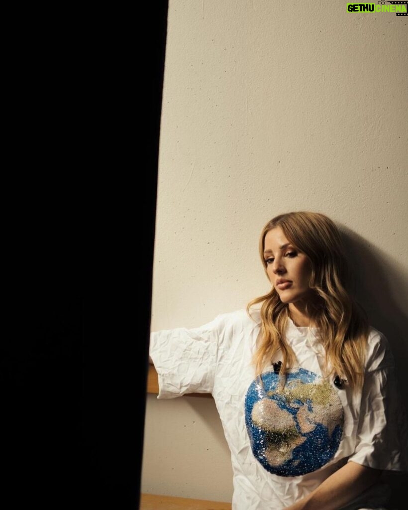 Ellie Goulding Instagram - Thank you for having us, @superbloomde xx @jrcmccord