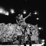Ellie Goulding Instagram - Damn near caught fire 😏😮‍💨 ⚔️🪩⚔️ Thanks for having me Foma . 📷 @jrcmccord @lisalaudat1