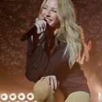 Ellie Goulding Instagram - I miss you guys making me smile like this x ❤️ Video by @archivegoulding ❤️