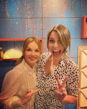 Ellie Taylor Instagram - Met my childhood idol and played it so cool I almost dislocated my jaw. 

(Definitely did not immediately ask if she’d seen the episode of Celeb Mastermind when I chose her as my specialist subject…. She had, and her words were “you slayed” 😄💕😄💕😄 I LOVE GERI)

✌️☮️ 🇬🇧 taking my wedding photo off the wall and replacing it with this ASAP.
