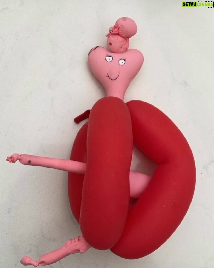 Ellie Taylor Instagram - A lot of love for the deflated and presumably cursed Peppa balloon. (Big up the lady who messaged me to say it looks like her brain and vag after having kids.)