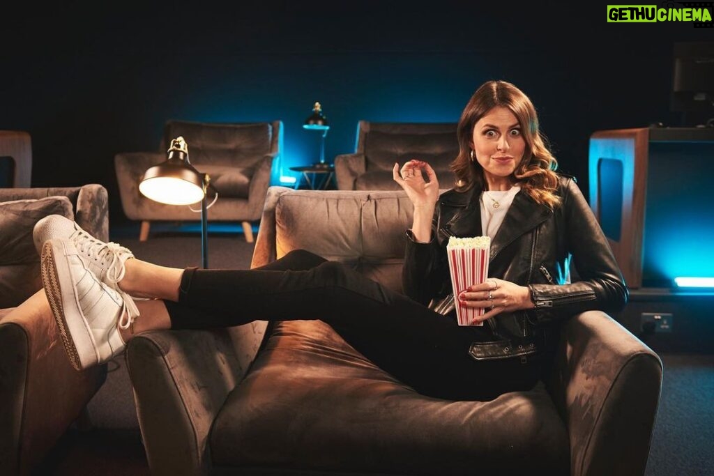 Ellie Taylor Instagram - Tonight! 10pm! Channel 4! ‘Let’s Make a Love Scene’, the sexy, cringey, movie inspired dating show you didn’t know you needed. Popcorn optional but encouraged.