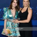 Ellie Taylor Instagram – What a treat to trot down the blue carpet to celebrate all things Ted Lasso season 3, while dressed as the green Quality Street.

Forever grateful to Jason and co for letting me be a part of this incredible, beautiful show, and even more grateful it bought @hannah_waddingham and her arms into my life💪💕

#believe #tedlasso @appletvplus 

💄 @jessica.ahn 
💁🏻‍♀️ @paulnortonhair 
👗 @celiabdesigner 
👠 @terrydehavilland 
💕Styled by @tesswrightstylist The Crown & Anchor Richmond Ted Lasso