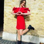 Ellie Taylor Instagram – Happy Valentine’s Day//Off with his head. 

It’s the buckets of ciggy butts for me ♥️

Dress @celiabdesigner 
Tights @falke 
Boots @newlook 
Styled @tesswrightstylist 
Barnet & visageeee @gemflossi Romance