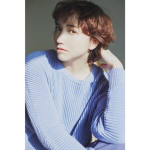 Ellie Toyota Instagram - 🌱お知らせ🌱
この度、ご縁に恵まれ
新事務所「loca」所属となりましたことを
ご報告いたします。

この５年間は、個人で活動をしていました。
子どもの頃に仕事をはじめた私にとって、
自分自身で決断し、行動できたことは、
今後も心の糧になると思っています。
手を差し伸べてくださったすべての方に
心より感謝申し上げます。

そうした中で、
これからの活動を共にがんばりたいと思える方と出会い、
「loca」に仲間入りさせてもらう運びとなりました。
さながらRPGのように、
こつこつ自分のペースでレベルアップしながら、
精進してまいります！

◎Instagramのプロフィールに
公式サイトのリンクを貼りますね。
お仕事のお問い合わせもできるようになっていますので、
ご活用くださいませ。

とはいえ、私は私のまま
なにかが大きく変わるわけではありません🌱
新たな気持ちで迎えるスタートを
大切なみなさんにお話しできて嬉しいです。
今後とも、どうぞよろしくお願いいたします！😘

2023年3月21日
豊田エリー