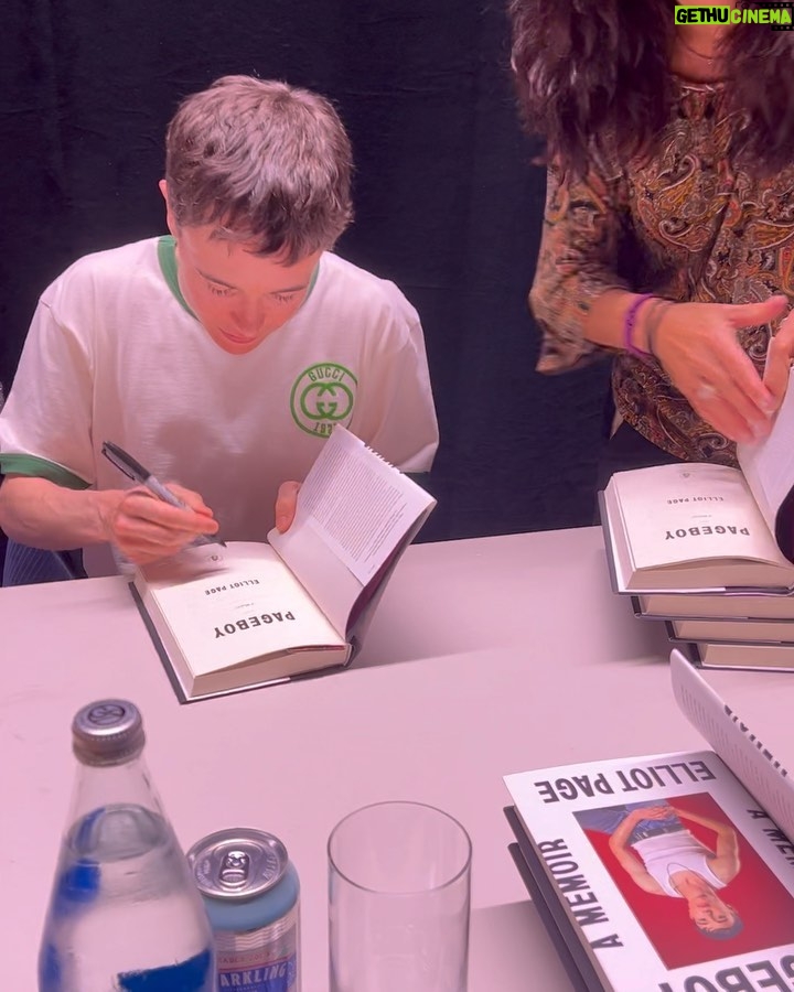 Elliot Page Instagram - Los Angeles, your energy at the Pageboy event was electric. @hooraymae, you were a stellar moderator and I loved our conversation. Appreciate every one of you for coming to support last night! Montalban Theater