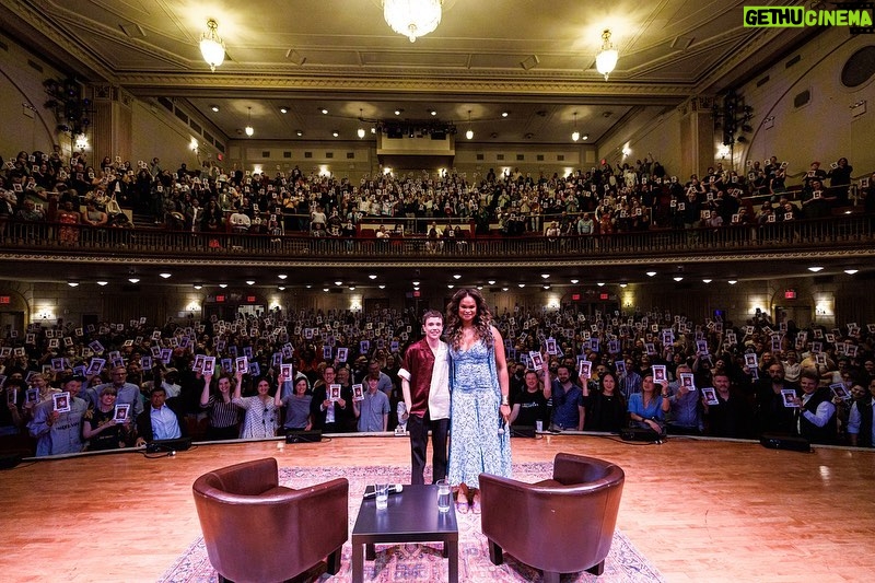 Elliot Page Instagram - An incredible start to the Pageboy tour last night with the phenomenal @raquel_willis. Thank you to everyone who came to @townhallnyc, you made the first night really special. ❤️ Tickets for the global tour are on ElliotPageBook.com