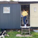 Ellise Chappell Instagram - 🌳 a lovely time in a hut feat. @jessicawarbeck 🪄