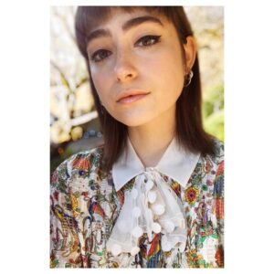 Ellise Chappell Instagram - @toryburch I am in love with this dress it makes me feel like a vintage babydoll 🤩🤩 thank you thank you thank you! X