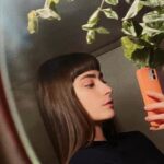 Ellise Chappell Instagram - a satisfying start thanks January 🪞🍊🌿🌷💙🦉🌝📚🪱☀️🐏⛽️💆🏻‍♀️🫀🛁
