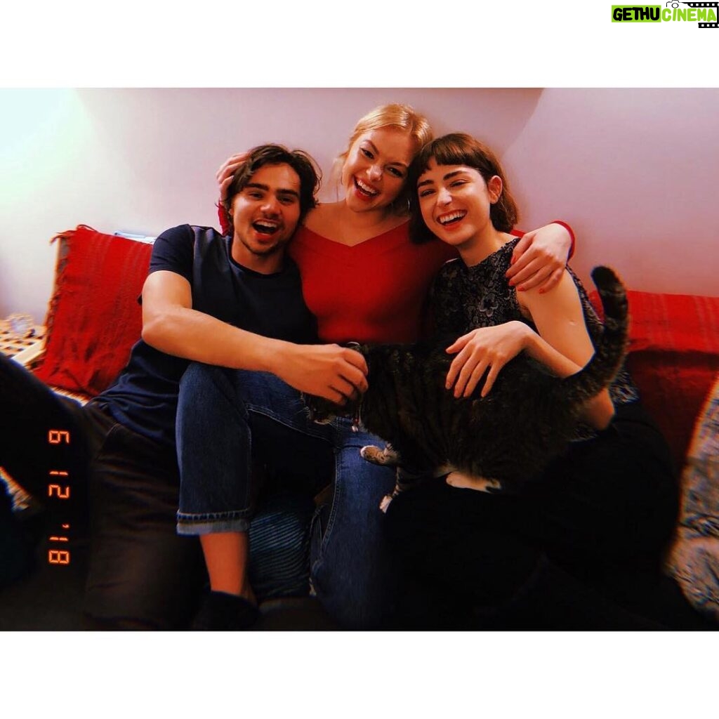 Ellise Chappell Instagram - my heart! @charterisciara @tomyork_official 😻✨ #throwback