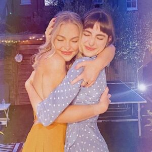 Ellise Chappell Instagram - Keep your friends close, keep your best friends AS CLOSE AS HUMANLY POSSIBLE. I saw the stunning @charterisciara last night and we didn’t get a picture so here’s one of my favourites of us, in full squeeze ♥️
I adore this woman. She’s been on a tremendous journey of strength and survival this year and I could not be more proud of everything she is, and all that she has ahead of her. In awe - power and beauty personified ✨