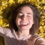 Eloísa Maturén Instagram - Disertaciones locas de mi mente inquieta un día de otoño en Madrid 🤓🚀❤️‍🔥 #nature #otoño #naturaleza #consciencia #consciusness #mindfulness #presence #gracias Madrid, Spain