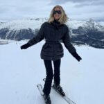 Elsa Hosk Instagram - First day on the slopes of St Moritz was pure 🤍🤍🤍🤍 St. Moritz, Switzerland