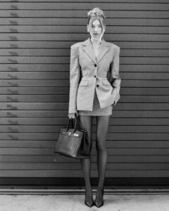 Elsa Hosk Instagram - It’s giving @helsastudio CEO 💼