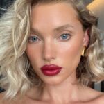 Elsa Hosk Instagram - This 4 product makeup is the bomb💄 concealer, lipstick, contour and bronzed sunscreen! 💋