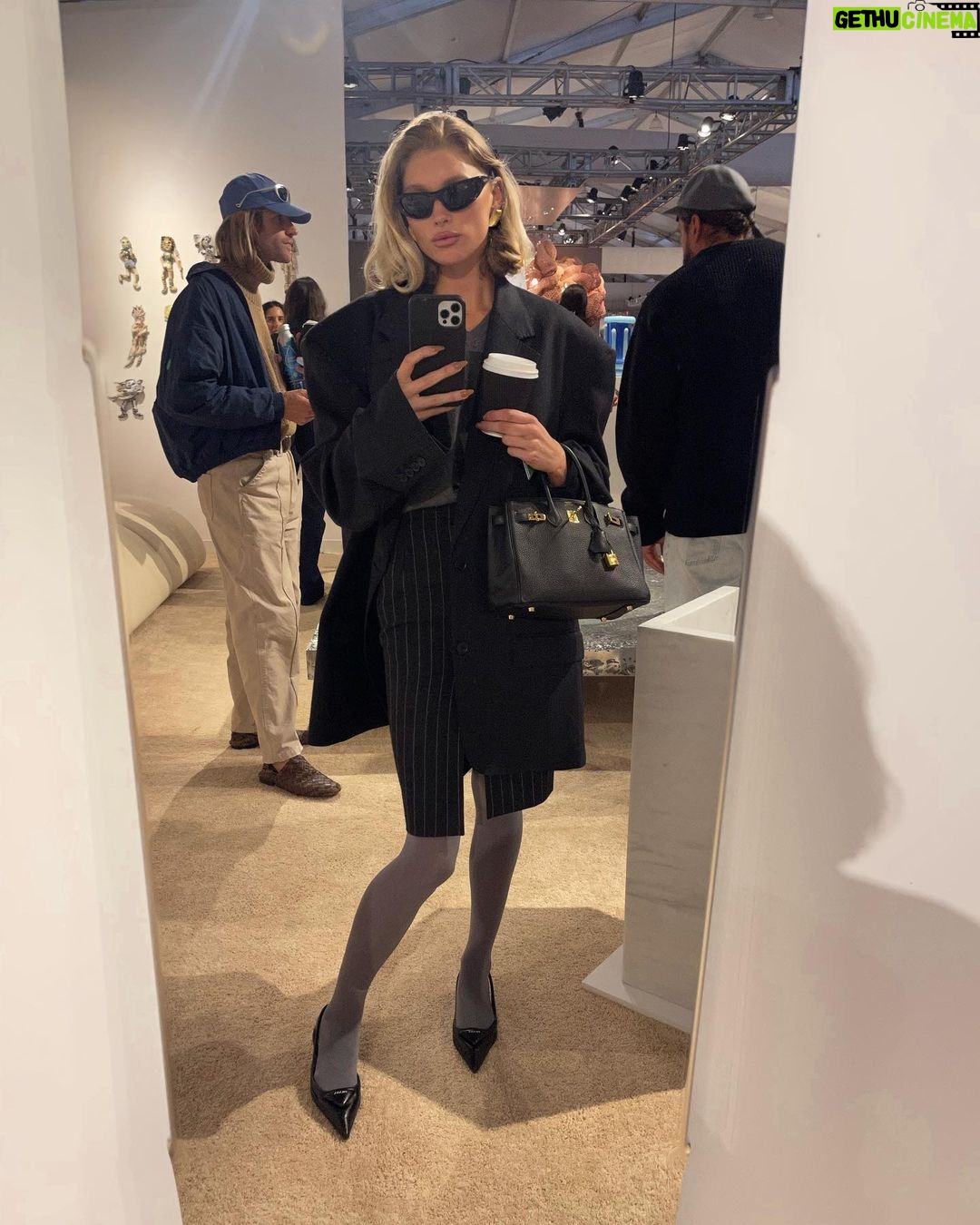 Elsa Hosk Instagram - Art, design, food and friends combined are some of my favorite things🫶🎨🖼️❤️ Miami Art Week & Art Basel