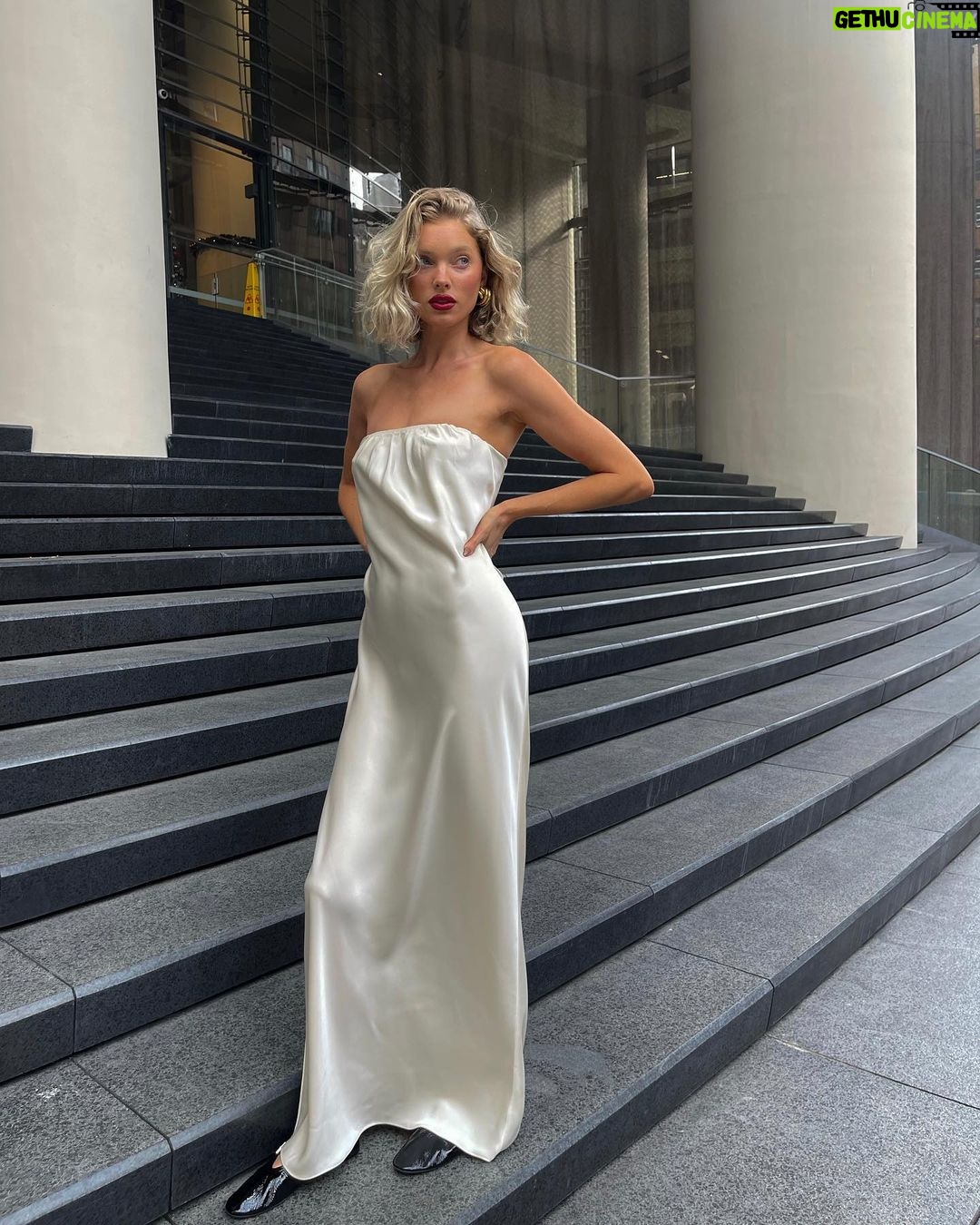 Elsa Hosk Instagram - The Ultimate silk gown🫶❤️ from the @helsastudio “Holidays in New York” collection droppin November 30th