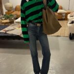 Elsa Hosk Instagram - Life with a pop of🐸🦖🍀💚
