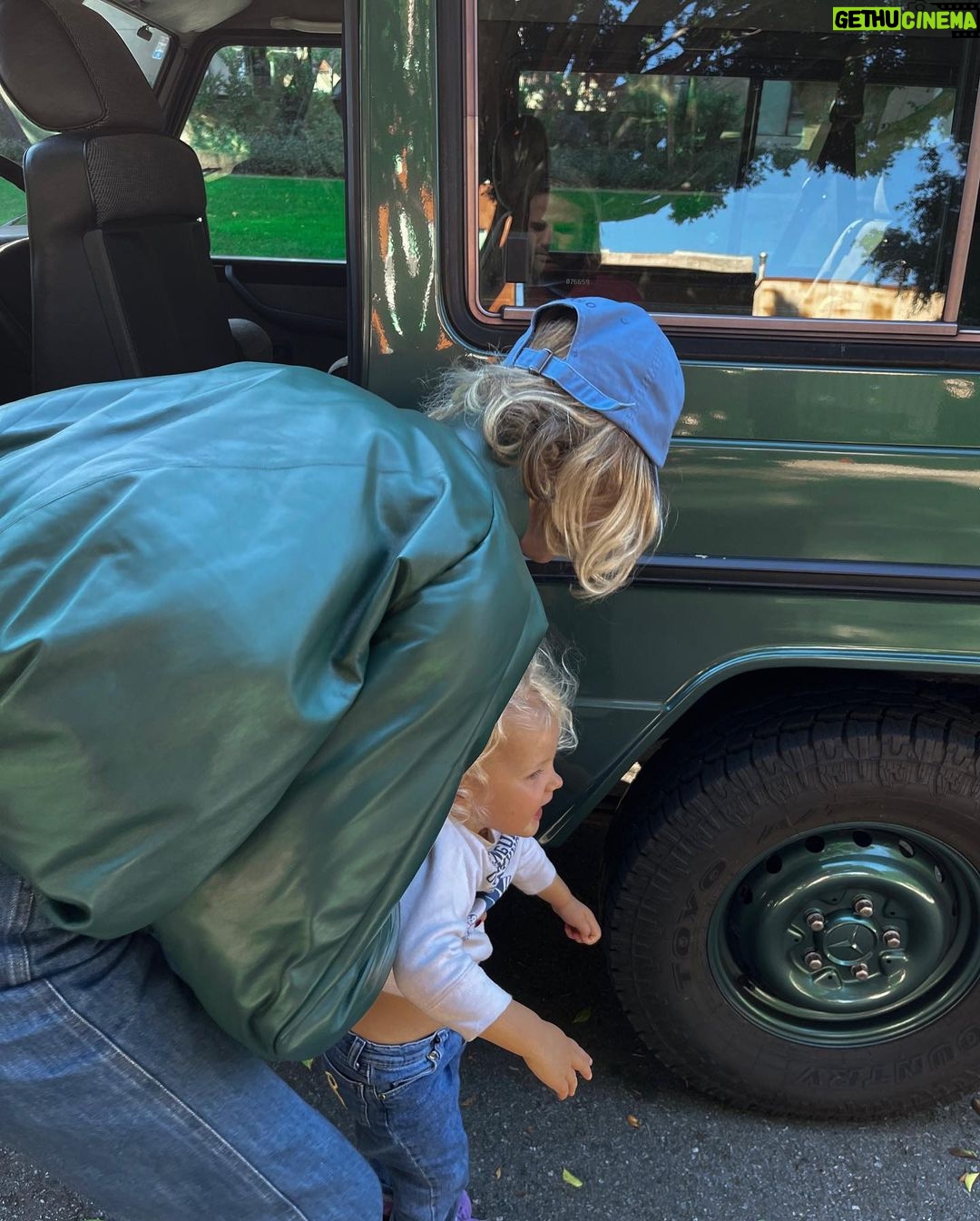 Elsa Hosk Instagram - Life with a pop ofπΈπ¦ππ