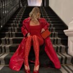 Elsa Hosk Instagram - Red is the new black they said 🌹 @revolve