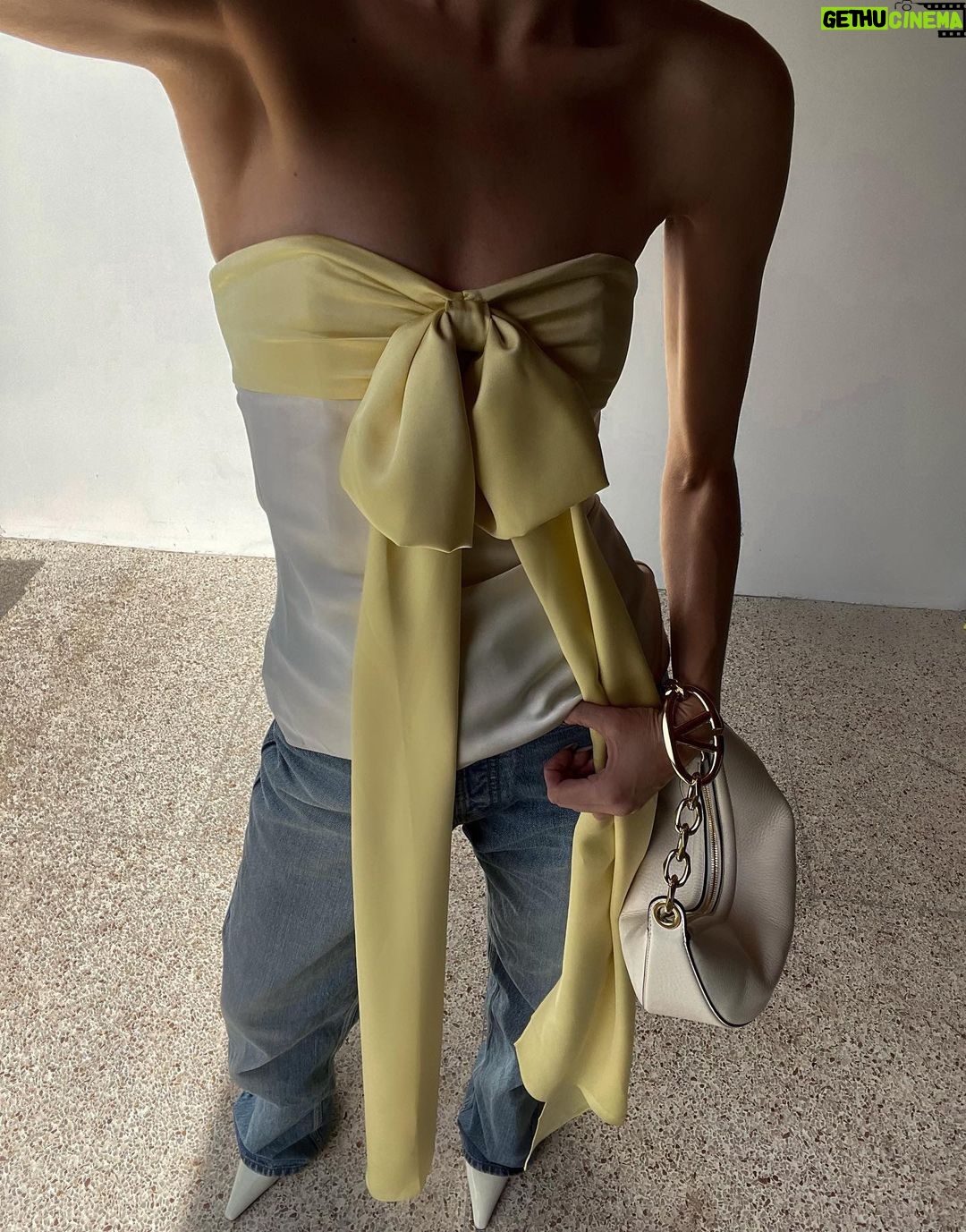 Elsa Hosk Instagram - The bag of the season @maisonvalentino 🎀 #VLogoMoonBag #VALENTINOGARAVANI