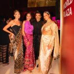 Elsa Hosk Instagram - Still getting over our trip to India with my girl @ashleygraham celebrating the opening of the stunning @jioworldplaza , getting to wear the most gorgeous handwoven Banarasi brocade sari by @swadesh_online , an artisan-forward initiative of the Reliance Foundation. The Foundation's Chairperson, Mrs Nita Mukesh Ambani, has always been passionate about Indian crafts and culture, and SWADESH is the realisation of her dream of creating a platform to champion and empower Indian artisans to take their rightful place on the global stage. ❤️ thank you for this unforgettable trip, already want to go back and explore more of India!